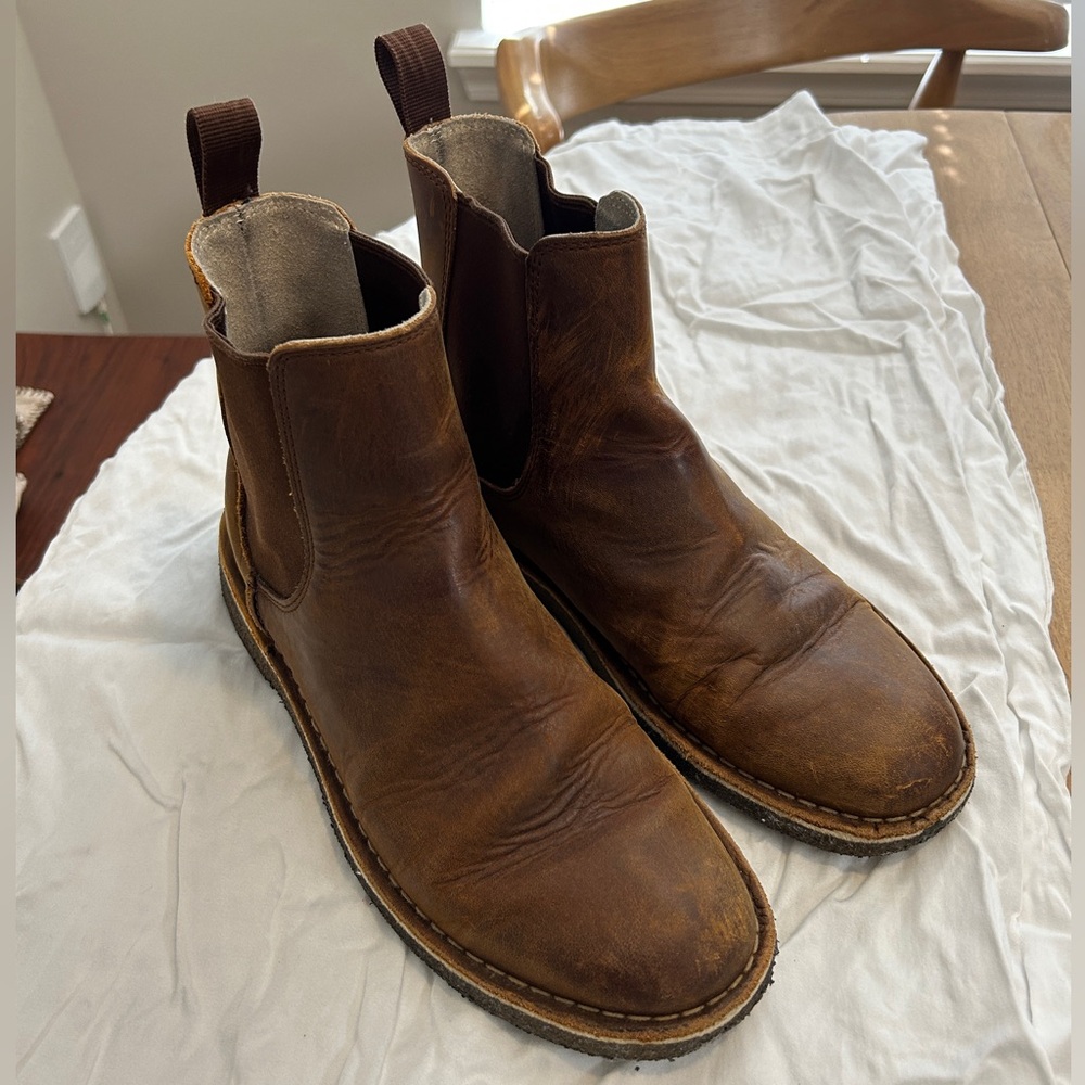 Clarks classic Men's Brown Leather desert Chelsea Boots sz 8.5